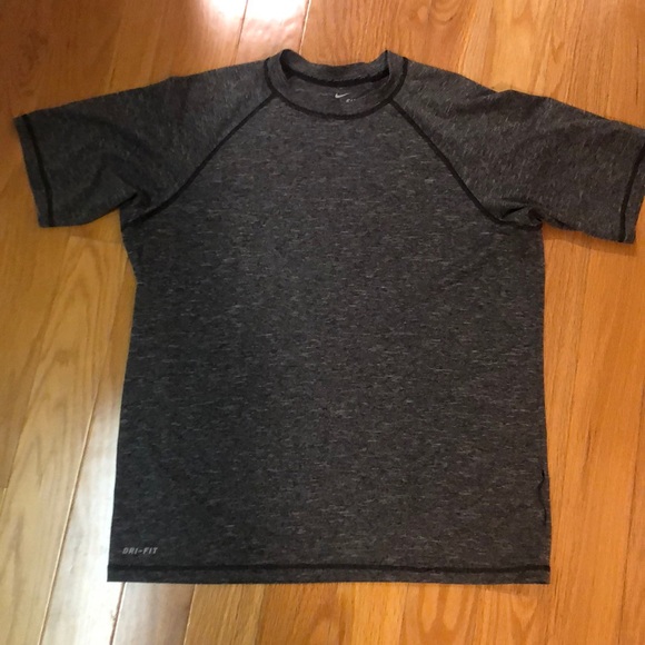 Men’s Nike Dri-Fit t-shirt - Picture 1 of 3